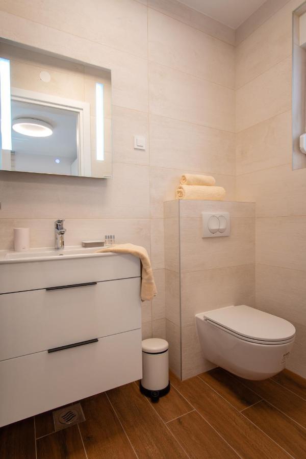 Apartments Mandre II Екстер'єр фото